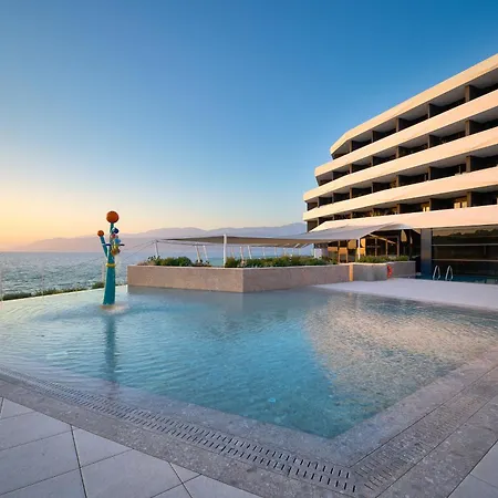 Grand Hotel View-3
